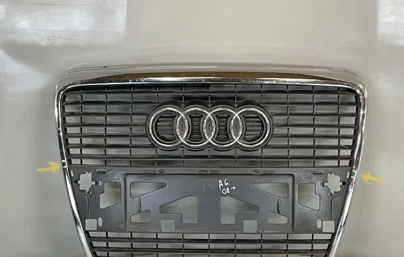 Audi A6 S6 C6 4F Front bumper upper radiator grill DN13677 4F0853651