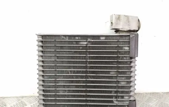 Toyota Yaris Air conditioning (A/C) radiator (interior) 