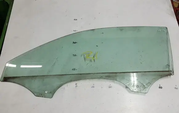 Audi A3 S3 8V Sliding door window/glass 