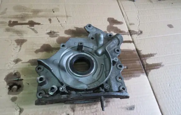 Peugeot 308 SW Oil pump 9686038880