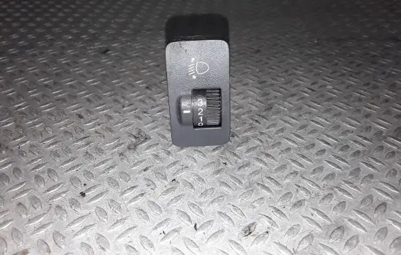 Honda FR-V Headlight level height control switch M20010