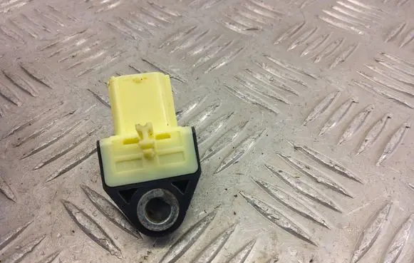Toyota Highlander XU70 Airbag deployment crash/impact sensor 898310E160 2513E9U37