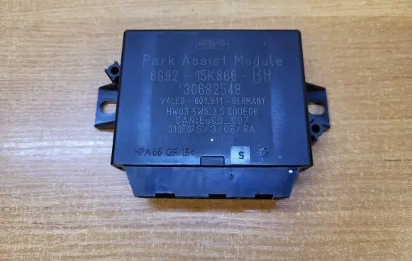 Volvo XC70 Parking PDC control unit/module 30682548 6G9215K866BH 0718400220