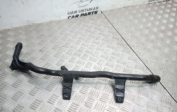 BMW 1 E81 E87 Engine coolant pipe/hose 754823