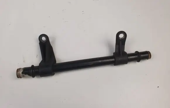 Mercedes-Benz Vito Viano W639 Engine coolant pipe/hose