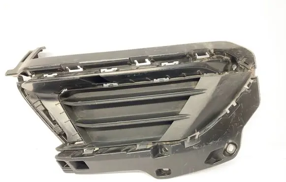 KIA Sportage Front bumper lower grill 86564R2000