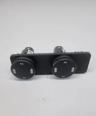 Jaguar F-Pace USB socket connector HK83045B49AB