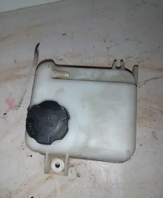 KIA Sportage Coolant expansion tank/reservoir