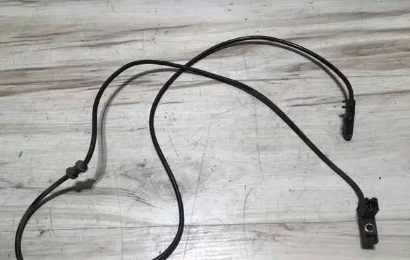 Mercedes-Benz C W204 Rear ABS sensor wiring a2045404605