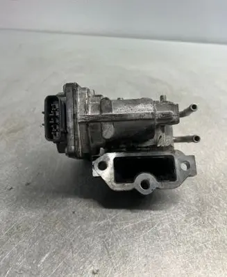 Toyota Avensis T270 EGR valve 258000R010