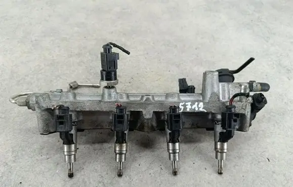 Volkswagen Golf V Fuel main line pipe 03C133204AA