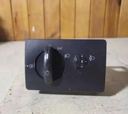 Light switch