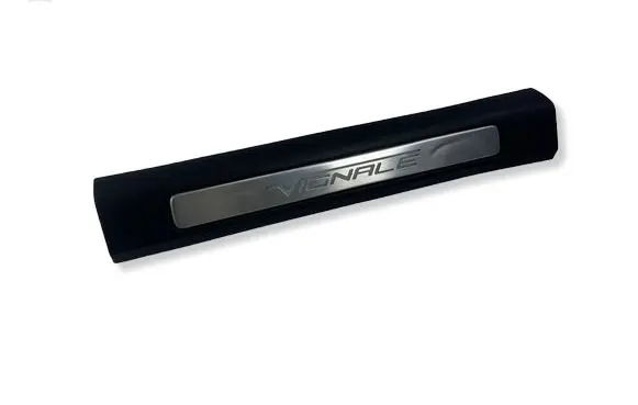 Ford Edge II Front sill (body part) GT4BR13201ABW