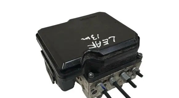 Nissan Leaf I (ZE0) ABS Pump TD8405 34251710