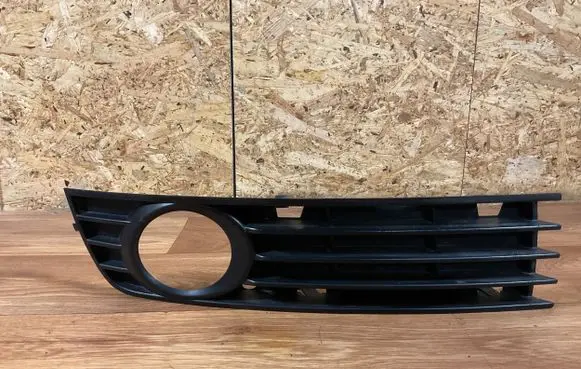 Audi A4 S4 B6 8E 8H Front bumper lower grill 8E0807682A 0010111840520