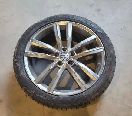 R19 alloy rim
