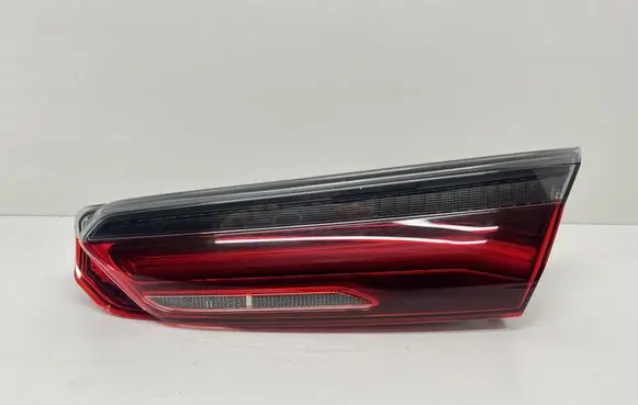 BMW 8 G16 Tailgate rear/tail lights 7445780