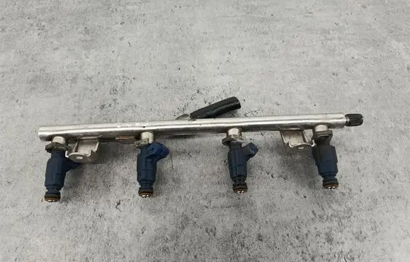 Audi A4 S4 B6 8E 8H Fuel main line pipe 