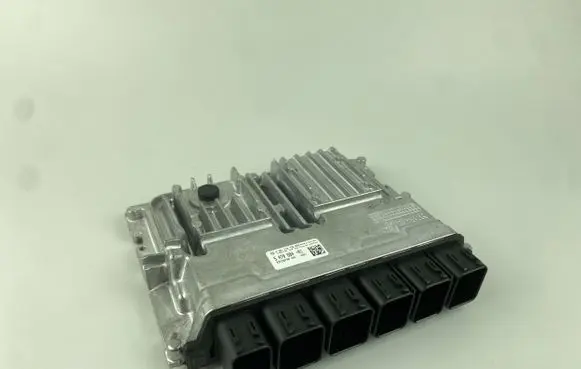 Mini Cooper Countryman F60 Engine control unit/module 5A70684
