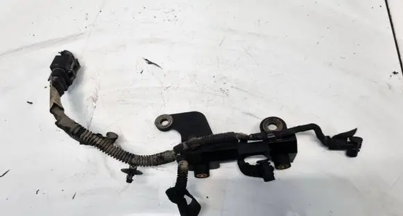 Ford C-MAX I Ignition plug leads 9661094180