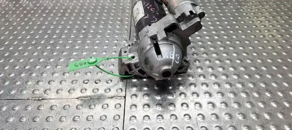 BMW X1 E84 Starter motor S26370044 8570383