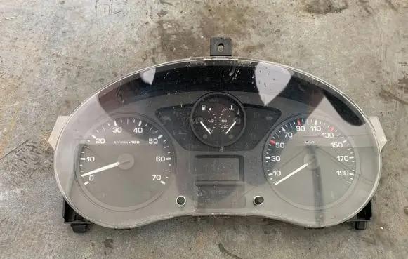 Citroen Berlingo Speedometer (instrument cluster) 555001310104