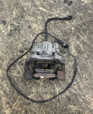 BMW 4 F36 Gran coupe Rear brake caliper W09082
