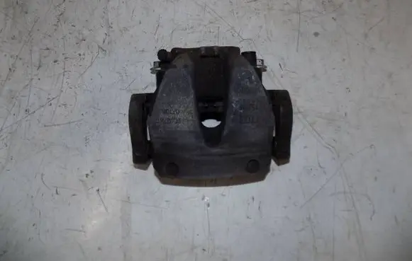 Volvo V60 Front brake caliper 31665735