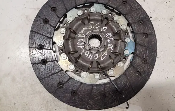 Volvo S40 Clutch pressure plate 324048010