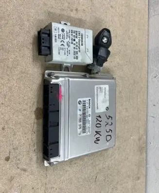 BMW 5 E39 Engine ECU kit and lock set 28RTF091 7789376 0281010314