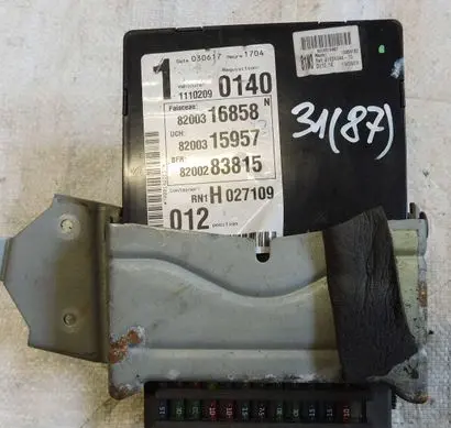 Renault Espace - Grand espace IV Fuse module 8200315957