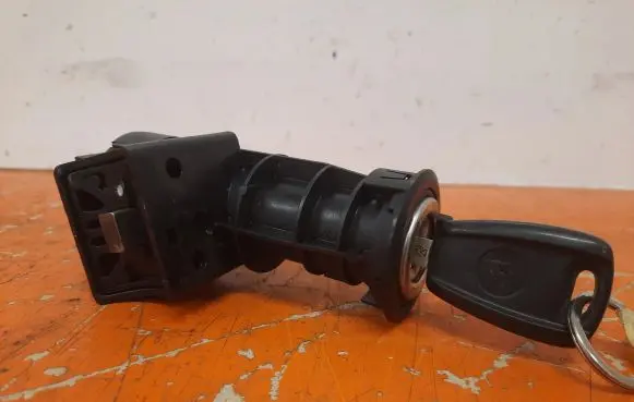Fiat Punto (199) Ignition lock 46528244