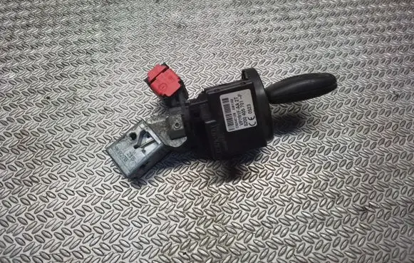 Renault Master III Ignition lock N0502060