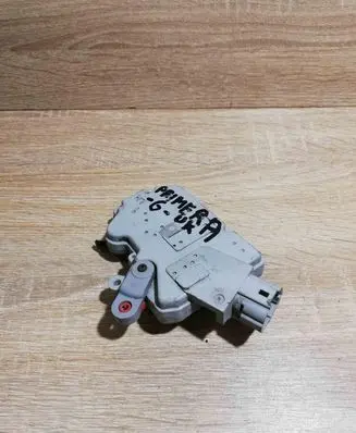 Nissan Primera Central locking motor 