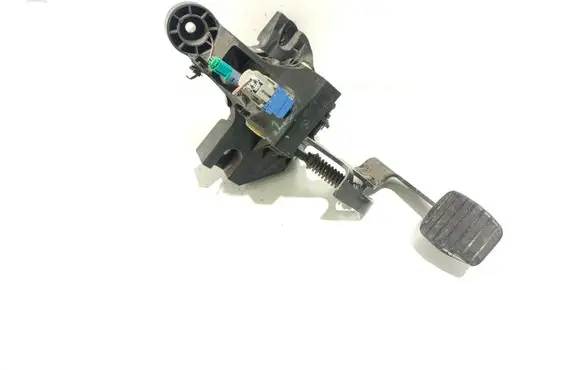 Renault Trafic III (X82) Clutch pedal 465033911R 93459472 81007095