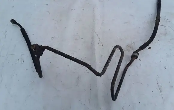 Volkswagen Golf IV Power steering hose/pipe/line