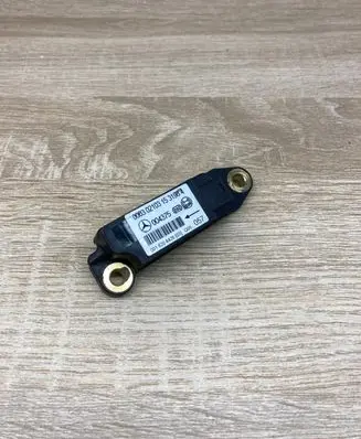 Mercedes-Benz C W203 Airbag deployment crash/impact sensor 0018204426