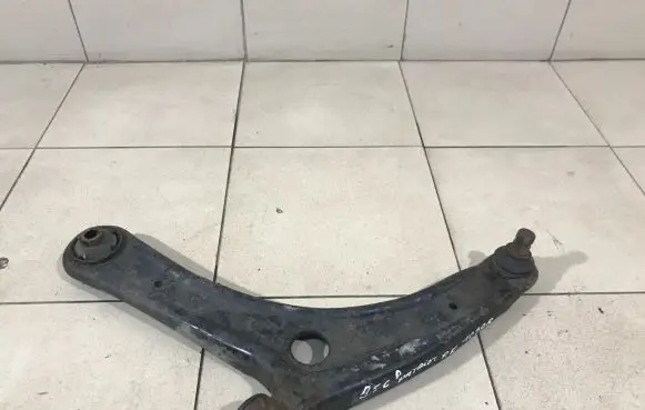 Jeep Patriot Front lower control arm/wishbone