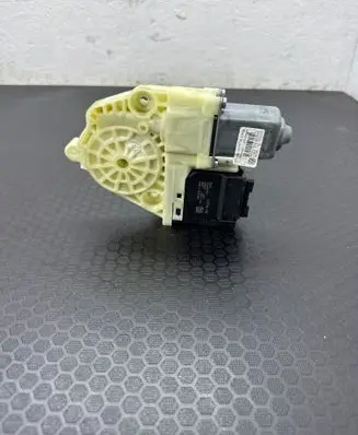 Volkswagen PASSAT B7 Rear door window regulator motor 3AA959794 3AA959704A 974226320