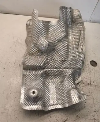 BMW X1 F48 F49 Heat shield in engine bay 7290728