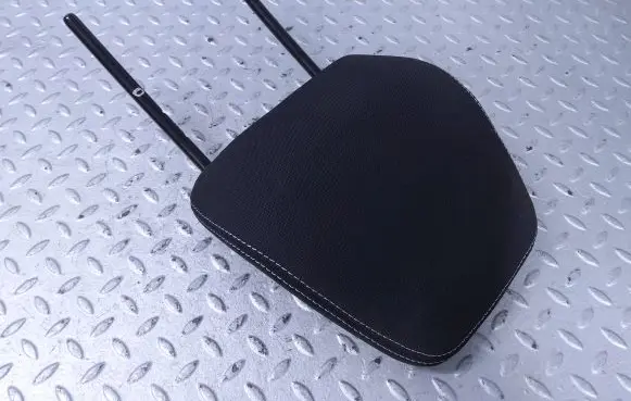 Dacia Sandero III Front seat headrest 
