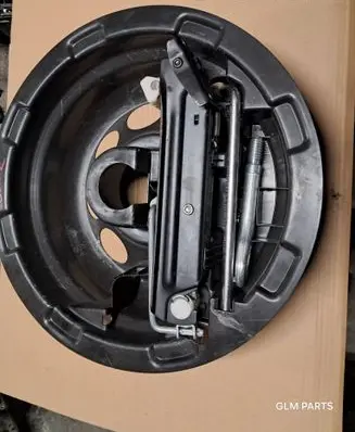 Mercedes-Benz CLK A209 C209 Spare wheel section trim A2098980207