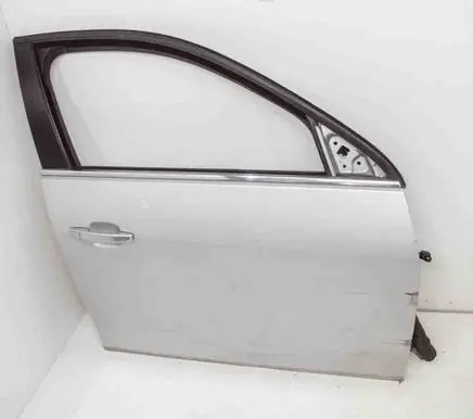 Chevrolet Malibu Front door 22953625