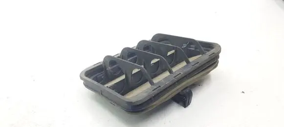 Peugeot 407 Quarter panel pressure vent 9653401280