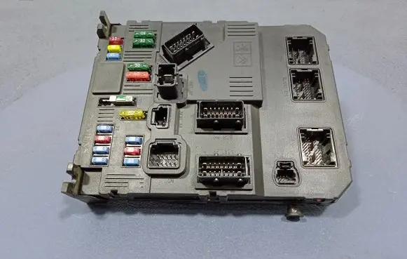 Citroen Xsara Picasso Fuse box set 9653667880