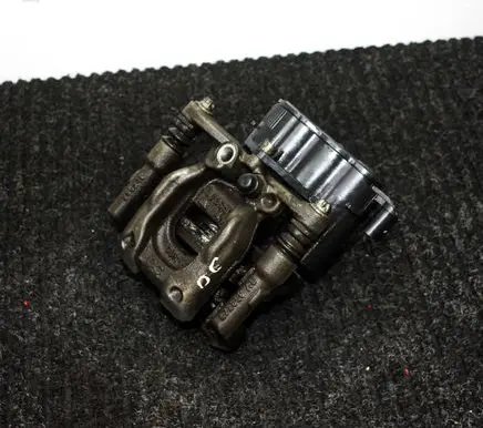 Rear brake caliper