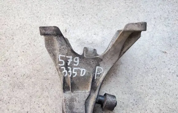 BMW 3 GT F34 Engine mounting bracket 6870608AOP 6870608