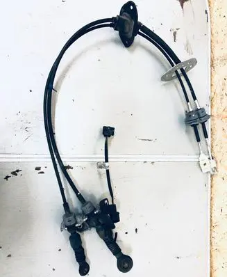 KIA Ceed Gear shift cable linkage 2R3100L04