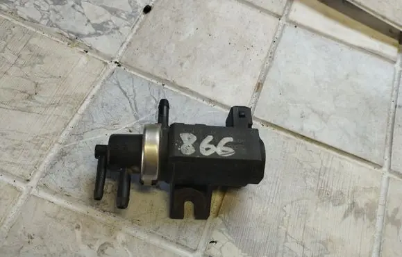 Audi A6 S6 C5 4B Turbo solenoid valve 90662744 72190320