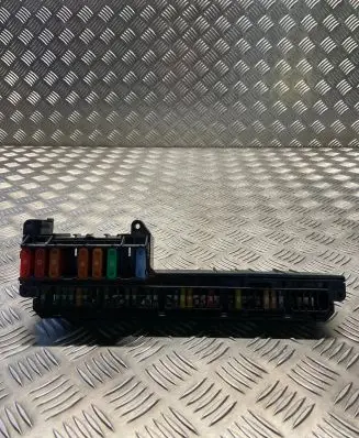 BMW 5 E60 E61 Fuse module 6957330
